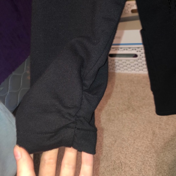 Black blazer!! - Picture 4 of 6